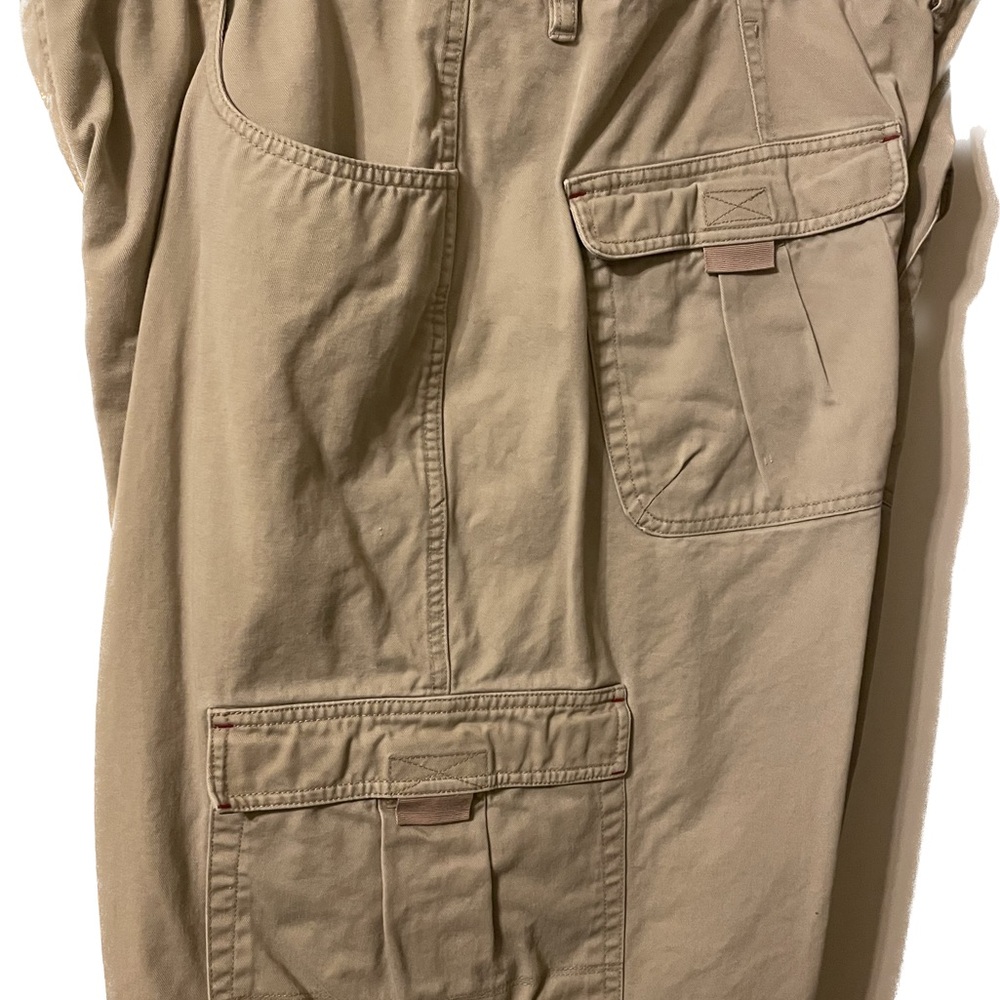 💙! Men Cargo Shorts. Khaki. Size 40 waist. Good Condition. Clean❗️Final Price❣️ - Picture 5 of 6